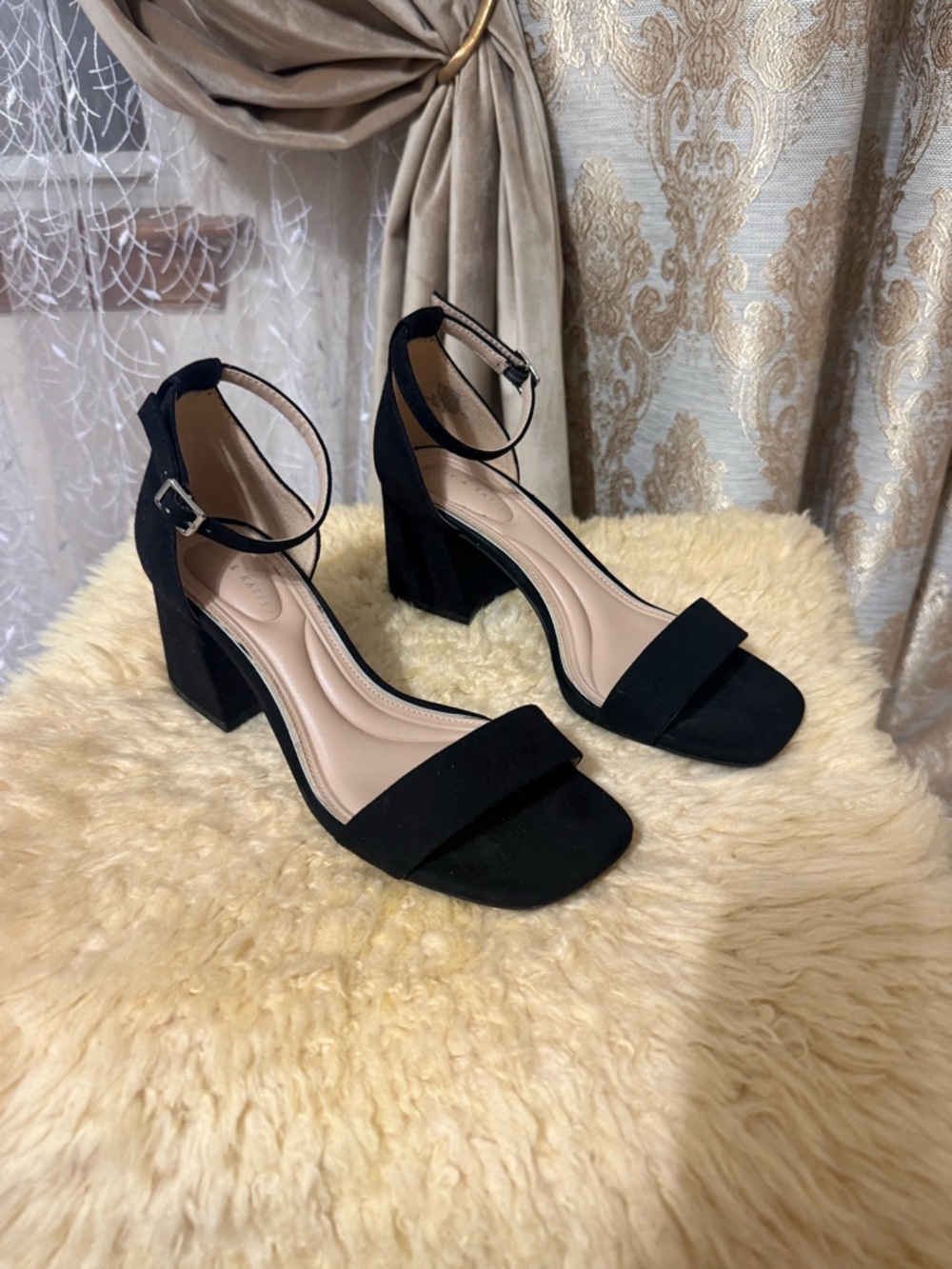 Kelly & Katie  Women’s  Size 7.5 Black Suede Strappy Heels Sandals, great condit